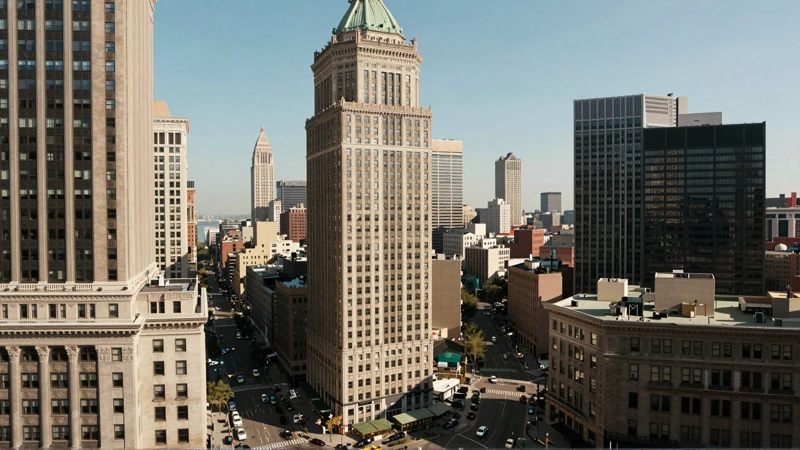 Ciudad soleada, arquitectura icónica y grandiosa